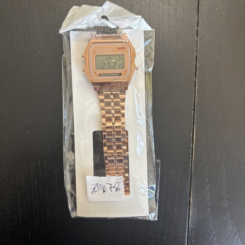 Y2K Vintage Rose Gold Digital Watch Adjustable Stainless Steel Unisex - Picture 5 of 5